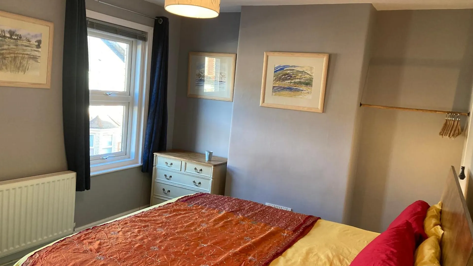 3 Bedroom Victorian House Close To City Centre Exeter 0*,