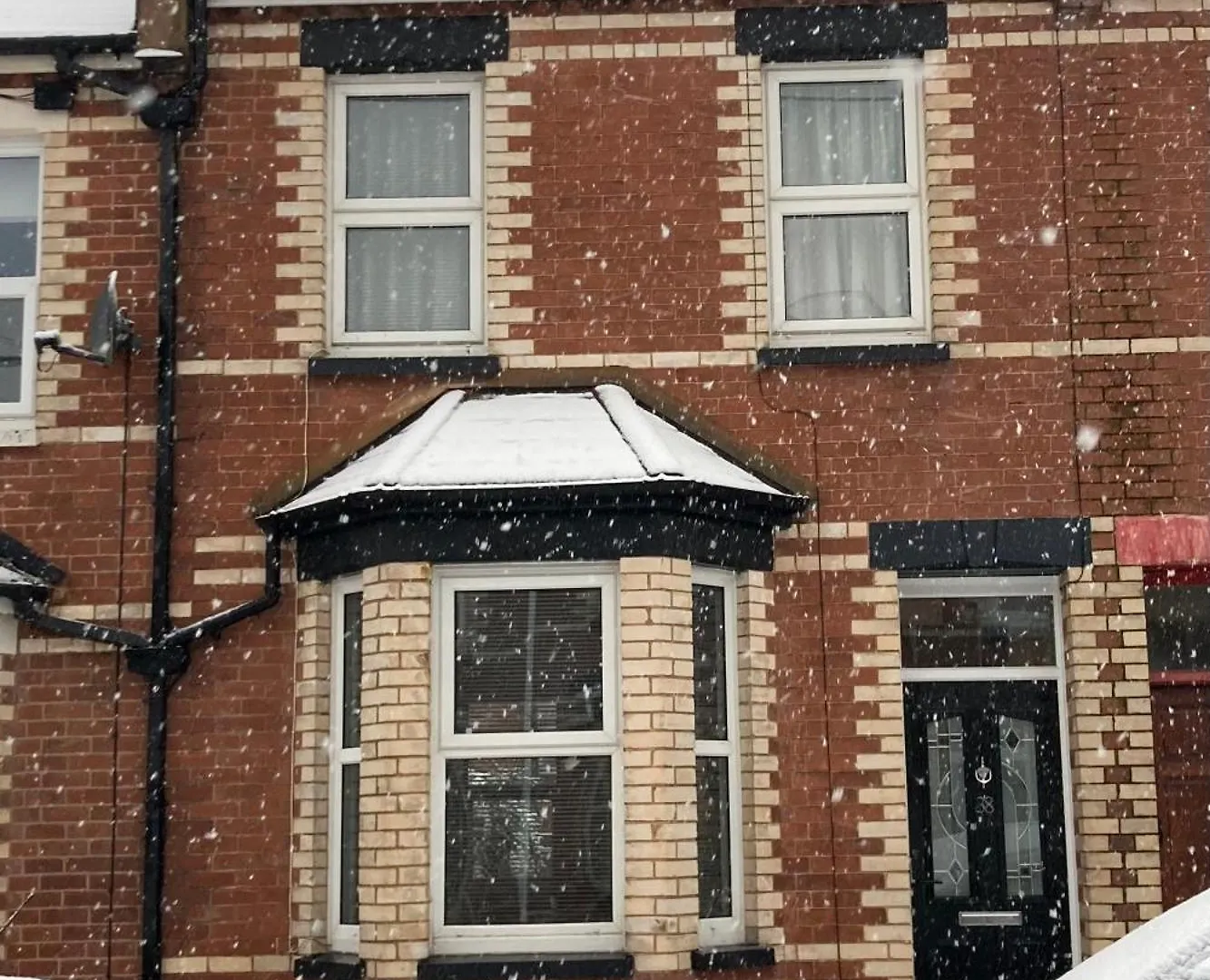 3 Bedroom Victorian House Close To City Centre Exeter Apartment